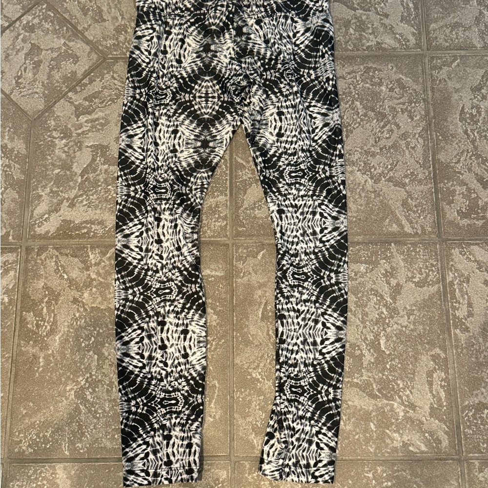 Lorna Jane 7/8 Leggings Black White Inside Draw String Utopia Core Biter Small - Picture 5 of 7